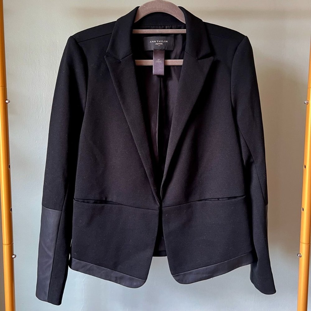Ann Taylor Factory Blazer w/ Faux Leather Accents / 0P